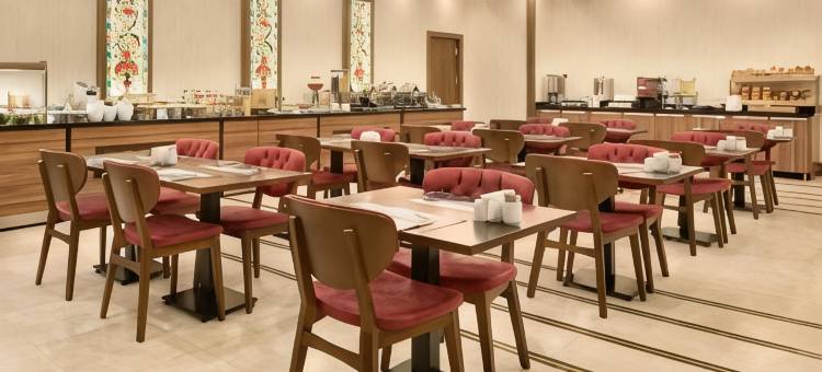 亚洛瓦温德姆华美达酒店(Ramada by Wyndham Yalova)图片