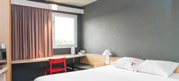 宜必思法莱斯诺曼底之心酒店(ibis Falaise Coeur de Normandie)图片