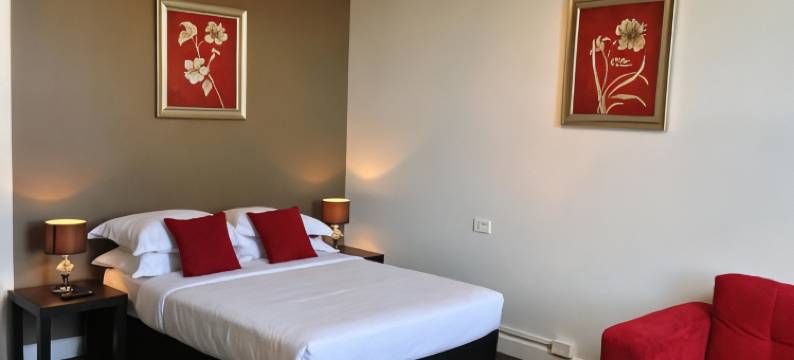 巴瑟斯特百年旅馆(Centennial Inn on Bathurst)图片