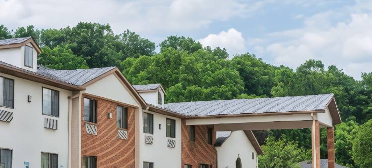 科肖克顿罗斯科村速8酒店(Super 8 by Wyndham Coshocton Roscoe Village)图片