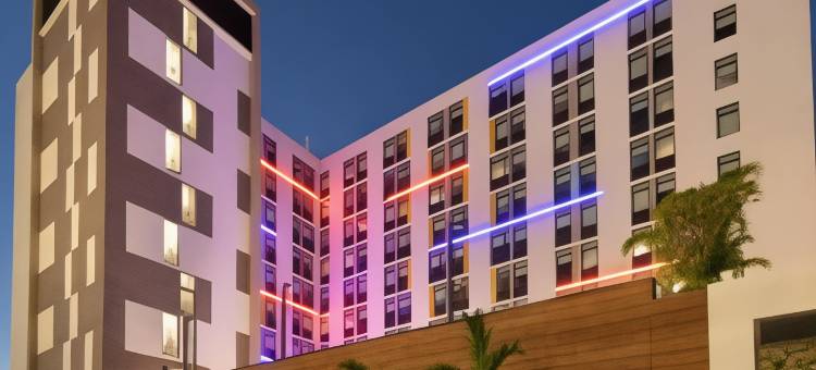 迈阿密阿文图拉雅乐轩酒店(Aloft Miami Aventura)图片