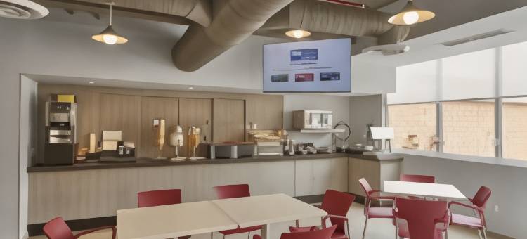 圣路易斯波托西工业区万豪城市快捷青年酒店(City Express Junior by Marriott San Luis Potosí Zona Industrial)图片