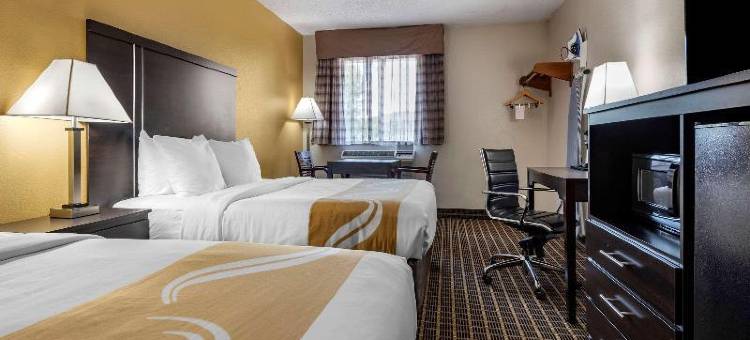 品质套房酒店(Quality Inn & Suites Warren)图片