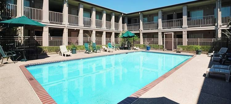 威洛布鲁克伊克诺套房酒店(Econo Lodge Inn & Suites Houston Willowbrook)图片