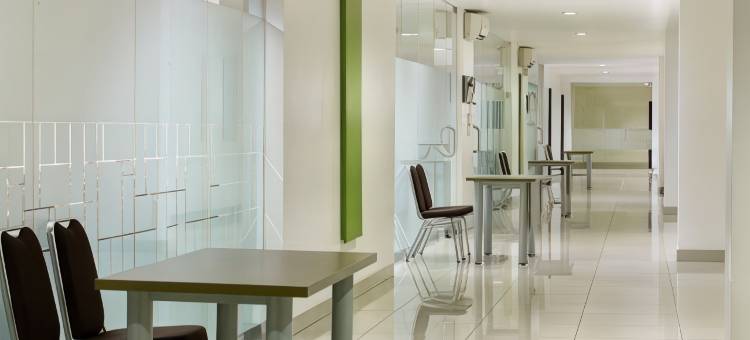 三宝珑艾玛利斯酒店(Amaris Hotel Pemuda Semarang)图片