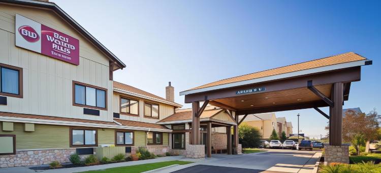 白松酒店套房(White Pines Inn & Suites)图片