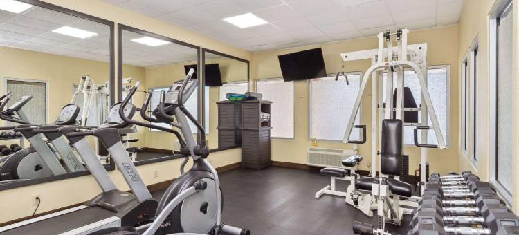 摩根敦- 大学区品质酒店&套房(Quality Inn & Suites Morgantown - University Area)图片