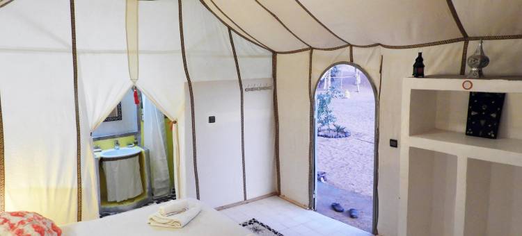 Sleeping in a Luxury Tent in Merzouga Desert !图片