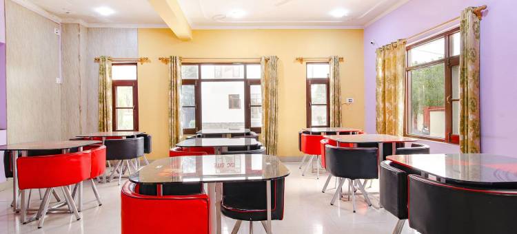 Fabhotel豪华舒适酒店(FabHotel Grand Comforts)图片