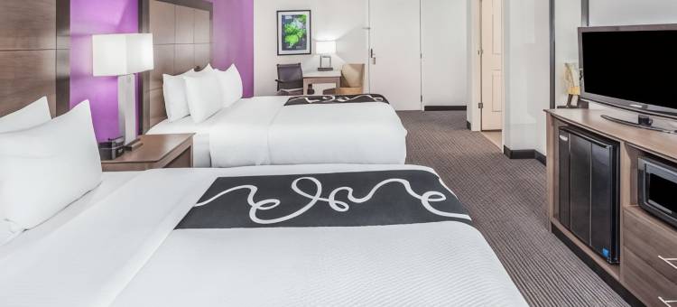 拉伯克西医疗中心拉昆塔温德姆套房酒店(La Quinta Inn & Suites by Wyndham Lubbock West Medical Centr)图片