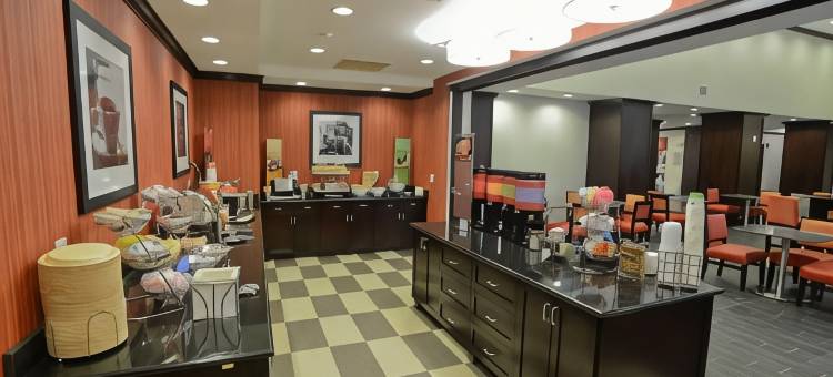奥尔巴尼购物中心欢朋套房酒店(Hampton Inn & Suites Albany at Albany Mall)图片