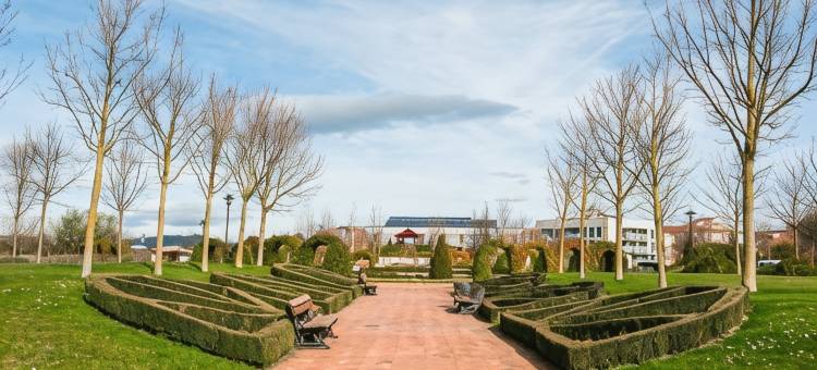 诺艾恩潘普洛纳宜必思尚品酒店(Ibis Styles Pamplona Noain)图片