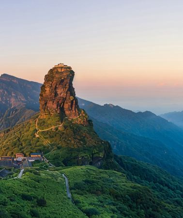 6天5晚 • 貴州黃果樹瀑布＋西江千戶苗寨＋荔波＋梵淨山＋鎮遠古城
