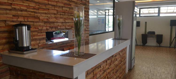 哥伦布广场酒店(Columbus Plaza Hotel)图片