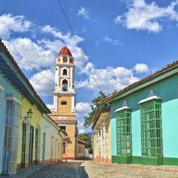 古巴+主教座堂广场 (哈瓦那)+革命广场+比尼亚莱斯山谷+国会大厦+巴拉德罗海滩+特立尼达9日8晚私家团