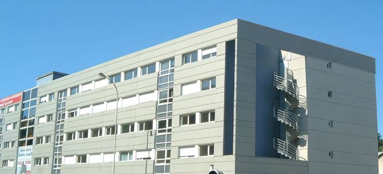 普瓦捷拉马汀塞祖尔阿菲尔酒店(Séjours & Affaires Poitiers Lamartine)图片