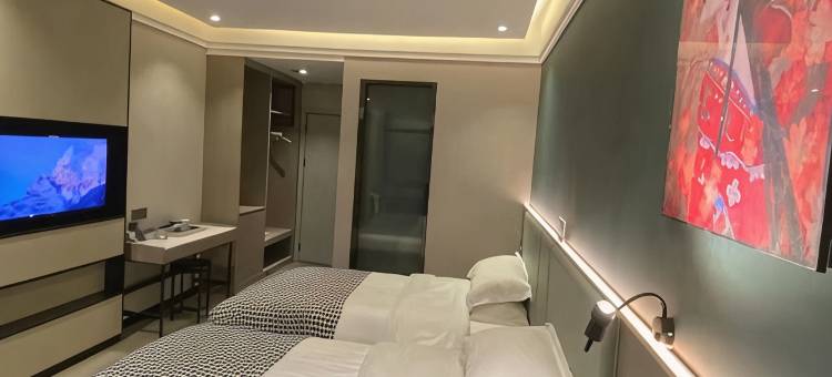 雀禾·轻雅酒店(上河城清河风景园店)图片