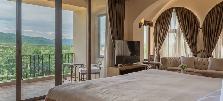 托斯卡纳山谷城市广场套房酒店(Toscana Valley Town Square Suites)图片