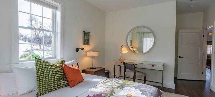 薄荷小屋小华盛顿度假屋 - 现代、宽敞，带景观(Mint Cottage at Little Washington - a modern, spacious retreat with a view)图片
