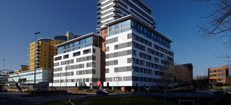 Viridian Apartments in Basingstoke Serviced Apartments - Skyline Plaza图片