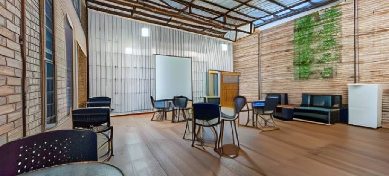 RedDoorz Near Gor Parenggean图片