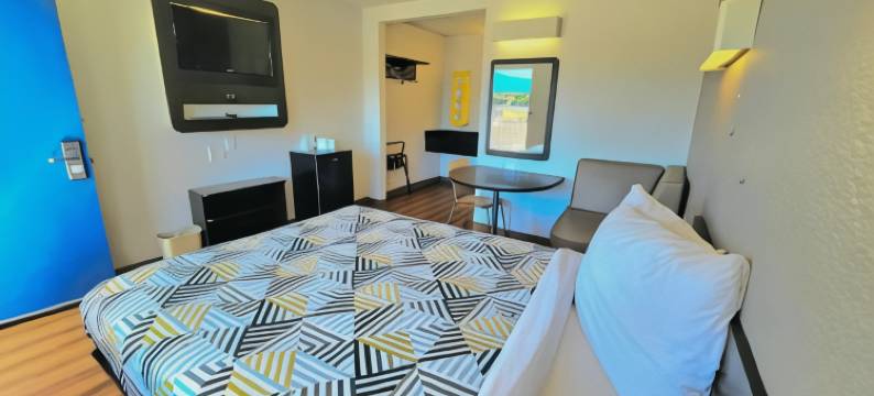 棕榈沙漠6号汽车旅馆- 棕榈泉区(Motel 6 Palm Desert, CA - Palm Springs Area)图片