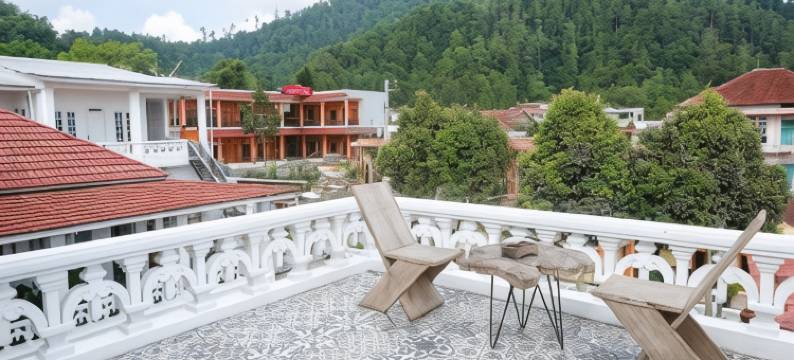 格罗约根塞武塔旺曼古附近的红门(RedDoorz Near Grojogan Sewu Tawangmangu)图片