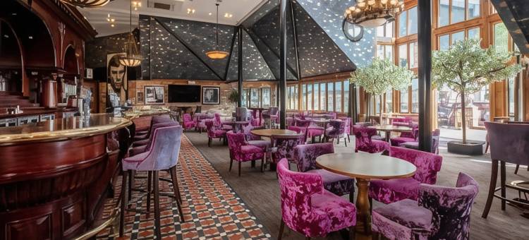 老荆棘庄园高尔夫乡村酒店(Old Thorns Hotel & Resort)图片