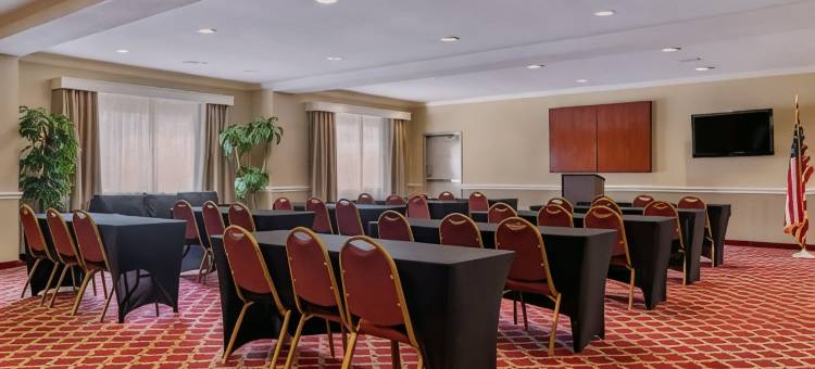 德克萨斯州山坡乡村舒适套房酒店(Comfort Inn & Suites Texas Hill Country)图片