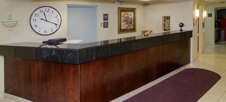 安哥拉-弗里蒙特地区华美达酒店(Ramada by Wyndham Angola/Fremont Area)图片