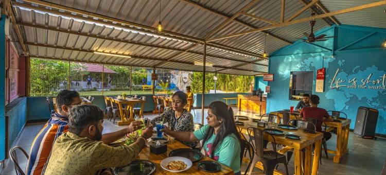 盐科拉德酒店(Zostel Kolad)图片