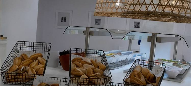 蓝海正午(Bluesea Mediodia)图片