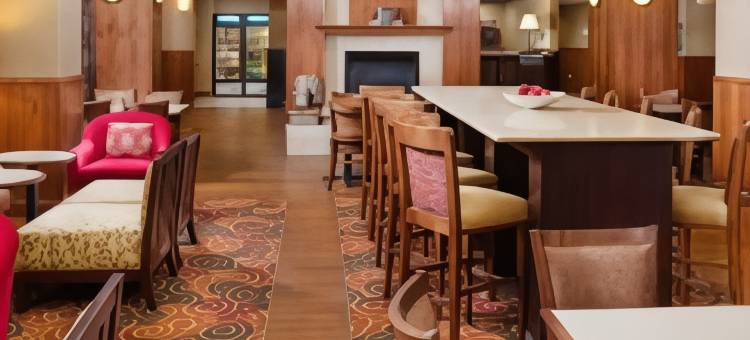 登顿欢朋套房酒店(Hampton Inn & Suites Denton)图片