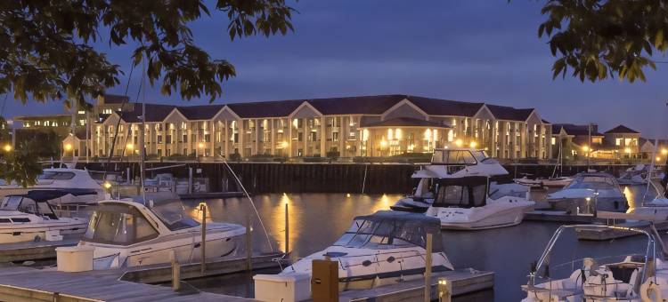 拉辛海港路希尔顿逸林酒店(DoubleTree by Hilton Racine Harbourwalk)图片