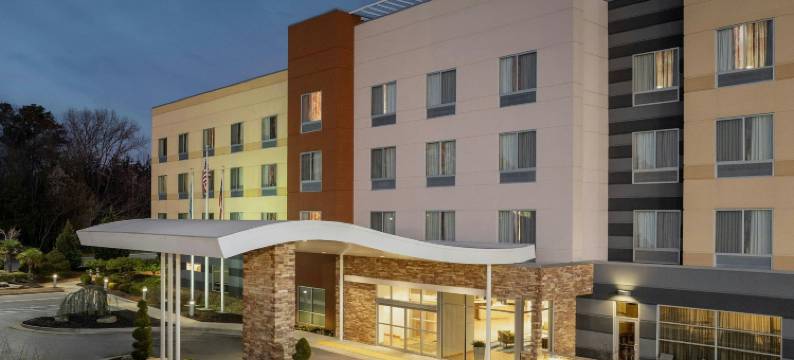 亚特兰大斯托克布里奇万枫套房酒店(Fairfield Inn & Suites Atlanta Stockbridge)图片