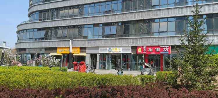 锦湖民宿(保定隆基泰和东湖商业中心店)图片
