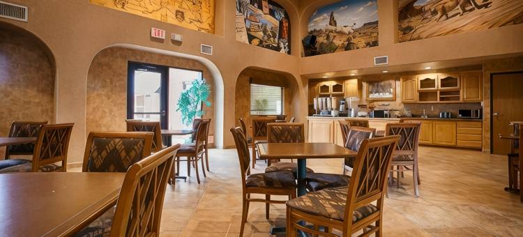 领土贝斯特韦斯特套房酒店(Best Western Territorial Inn  Suites)图片
