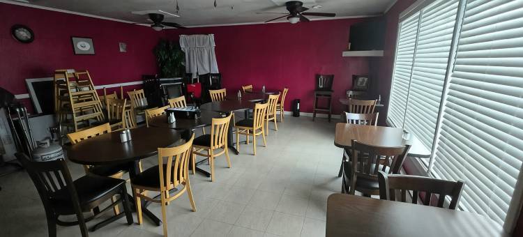 落基山城220号公路汽车旅馆(Rocky Mount Motel near Hwy 220)图片