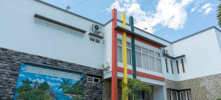 OYO 1559 朋多克加鲁达家庭旅馆(OYO 1559 Pondok Garuda Guest House)图片