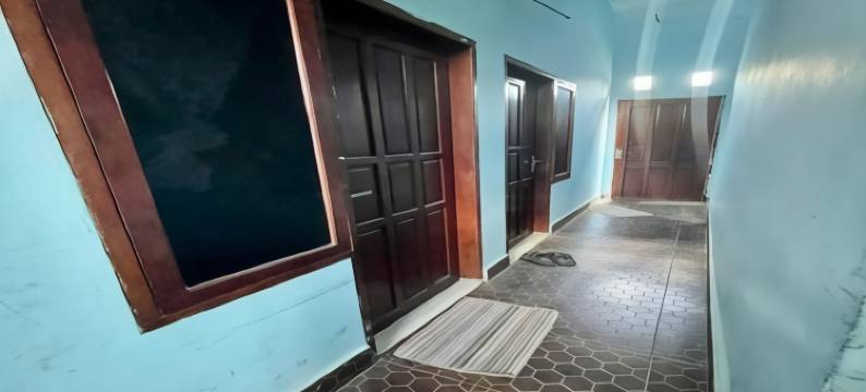 EXPRESS O 91669 阿梅尔公寓，靠近马蒂罗塔西公园(Express O 91669 Kost Amel Near Taman Mattirotasi)图片