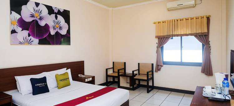 城市视野酒店安格拉尼-贾蒂巴朗(UrbanView Hotel Anggraeni Jatibarang)图片