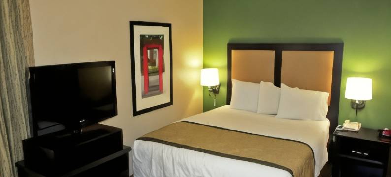 梅恩斯泰套房华盛顿杜勒斯机场酒店(MainStay Suites Washington Dulles Airport)图片