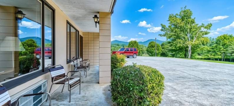 高地庄园宾馆(Highland Manor Inn)图片