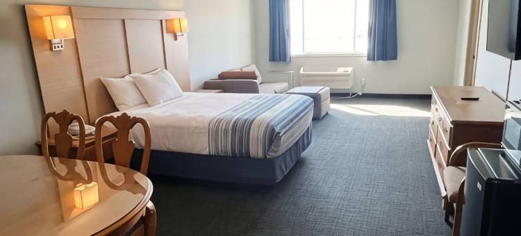 温德姆戴斯酒店及套房威廉斯堡IA北(Days Inn & Suites by Wyndham Williamsburg IA North)图片