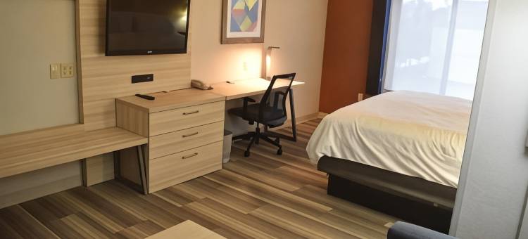 智选假日套房酒店麦克弗森 by IHG(Holiday Inn Express & Suites Mcpherson by IHG)图片