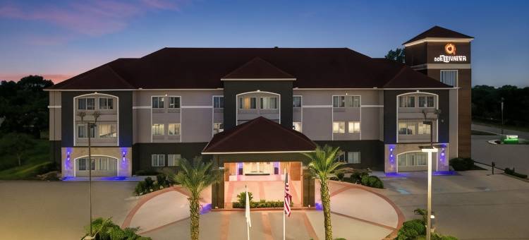 布鲁克希尔拉昆塔温德姆套房酒店(La Quinta Inn & Suites by Wyndham-Brookshire-West Katy)图片