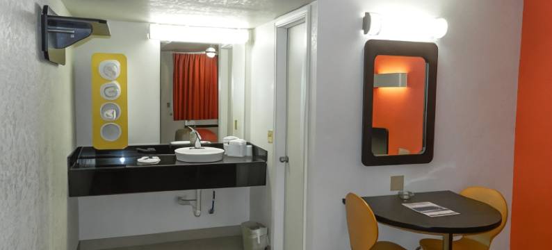 俄克拉何马城剑桥汽车旅馆(Motel 6 Oklahoma City, OK - Airport East)图片