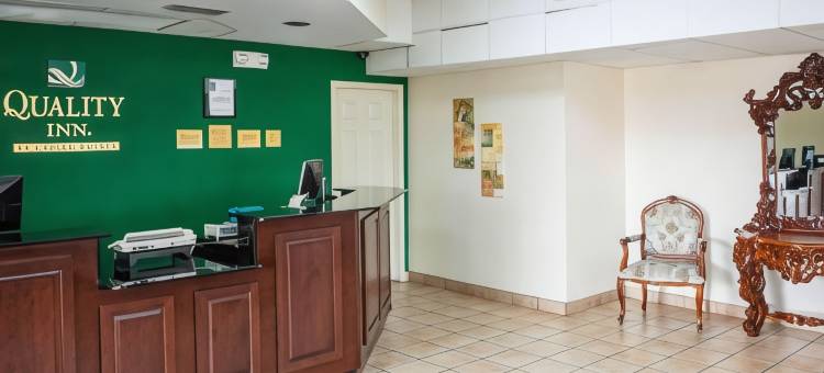 奇普利I-10出口120凯艺酒店(Quality Inn Chipley I-10 at Exit 120)图片