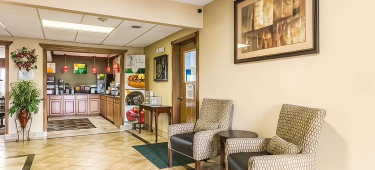 贝茨维尔 I-74 凯艺酒店(Quality Inn I-74 Batesville)图片