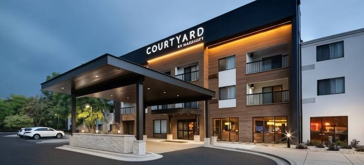 万豪大瀑布机场万怡酒店(Courtyard Grand Rapids Airport)图片